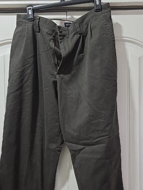 Dockers Olive Chino Pants for Men